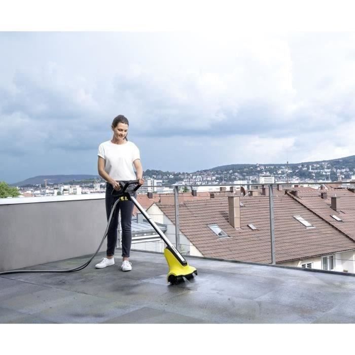 Nettoyeur de terrasses en bois Kärcher PCL 4 Patio Cleaner - Nettoyage en profondeur, sans effort, dans le sens de la fibre du bois