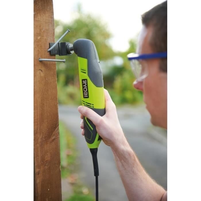 RYOBI - Multitool 200W - 10 000-20 000 osc/min - oscillation 3° - Livré en sac avec 2 lames, 1 plateau ponçage & abrasifs - RMT200-S