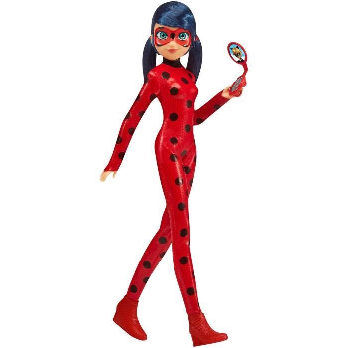 BANDAI - Miraculous Ladybug - Poupée mannequin 26 cm - Ladybug avec son téléphone - Nouveau costume effet vinyle - P50028