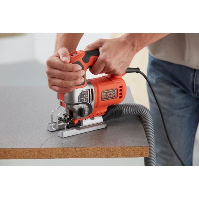 Scie sauteuse pendulaire filaire - BLACK & DECKER - BES610KA5-QS - 650 W + 5 Lames