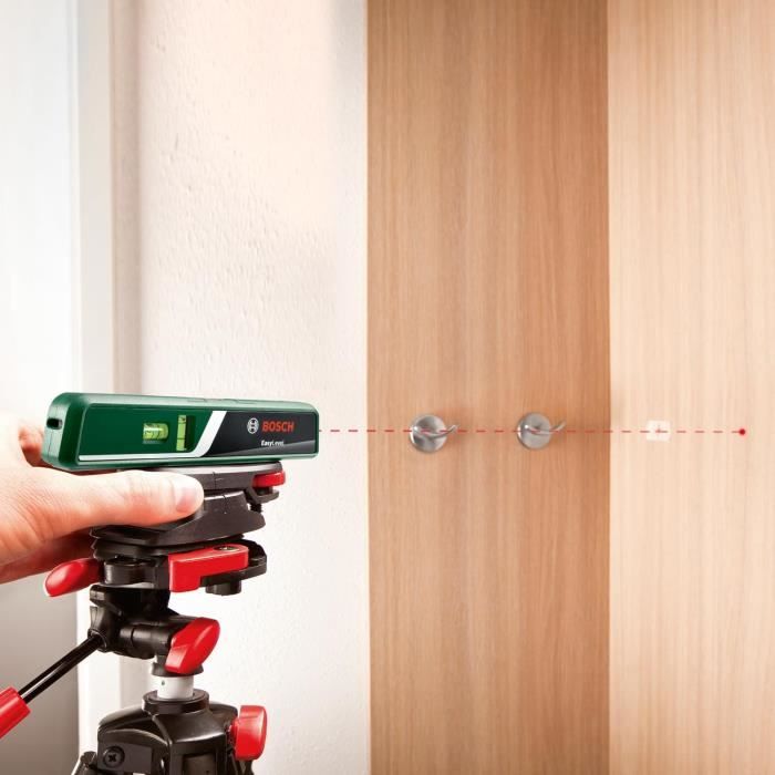 Niveau laser a bulle EasyLevel de Bosch avec support mural (ligne laser pour un alignement flexible sur les murs et point laser