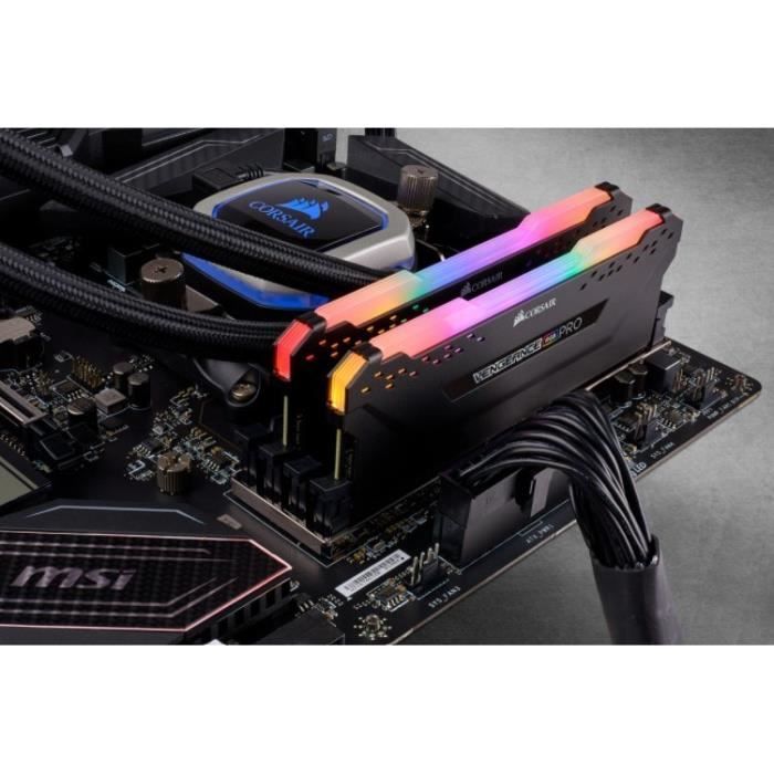 Mémoire RAM - CORSAIR - Vengeance RGB Pro DDR4 - 32GB 2x16GB DIMM - 3200 MHz  - 1.35V - Noir (CMW32GX4M2E3200C)