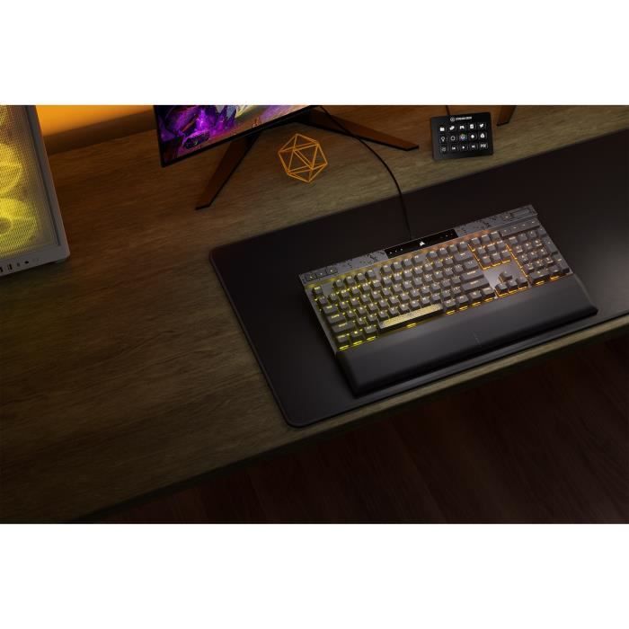 Clavier Corsair K70 MAX RGB, Black