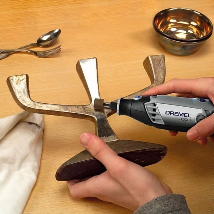 Outil rotatif Multifonction DREMEL 3000 (130 W, livré dans un coffret avec 1 sac et 15 accessoires)