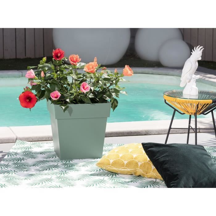 Pot de fleur carré Toscane - EDA PLASTIQUE - 32 x 32 x H 32 cm - 22 L - Vert laurier