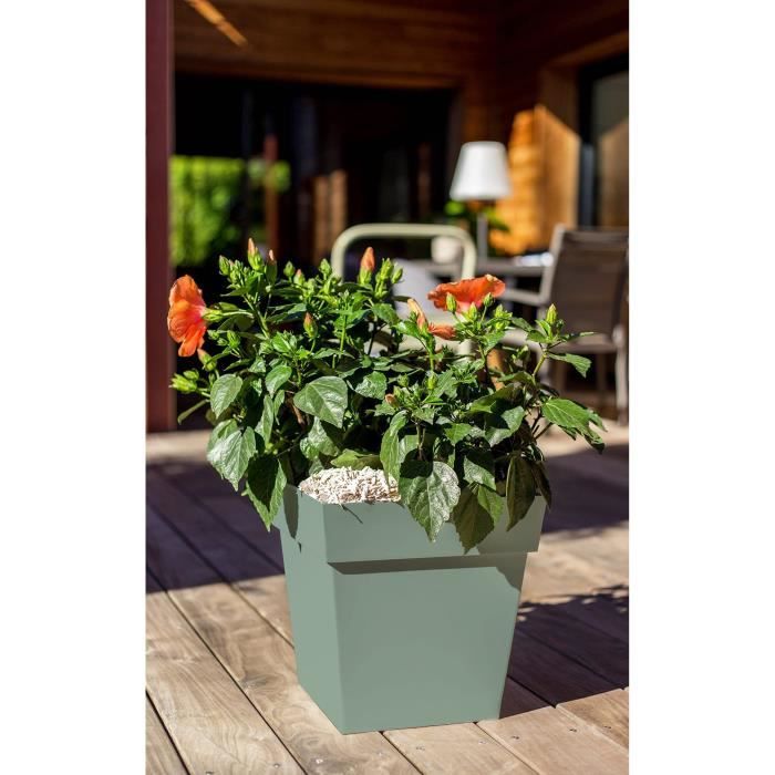 Pot de fleur carré Toscane - EDA PLASTIQUE - 32 x 32 x H 32 cm - 22 L - Vert laurier