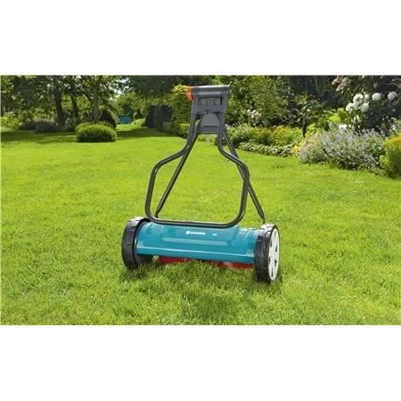 GARDENA Tondeuse hélicoidale 400 Classic Surface tonte max 200m²  Hauteur de coupe 12 a 42mm  Largeur de coupe 40cm  (4018-20)