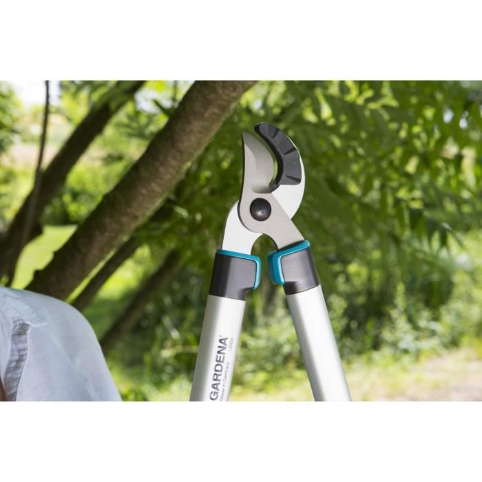 GARDENA Coupe-branches EasyCut 680 A  Lame a enclume affûtée  Coupe Ø40mm max  Anti adhérence  Garantie 25 ans (12004-20)