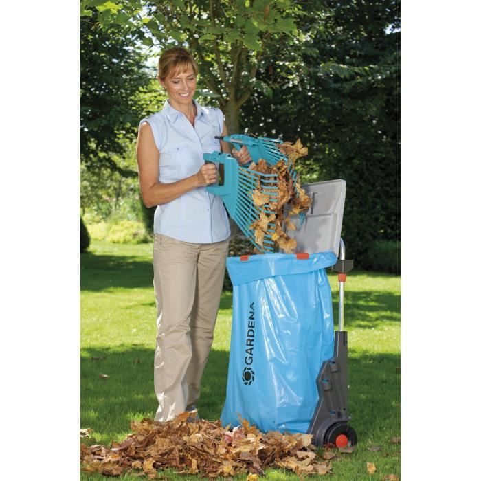 Balai a gazon 2 en 1 XXL Combisystem GARDENA - Plastique renforcé - 77cm - 32 dents - Garantie 25 ans