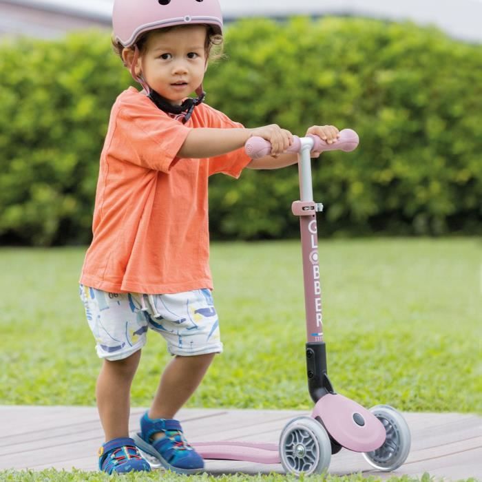 Trottinette 3 roues pliable - GLOBBER - JUNIOR LIGHTS ECOLOGIC - Rose Framboise - Lumineuses - Plastique recyclé - 2 a 6 ans - 50 Kg