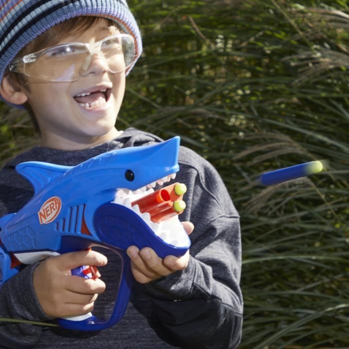 Nerf Junior Wild blaster Sharkfire, facile a utiliser, 8 fléchettes Nerf Elite, a partir de 6 ans