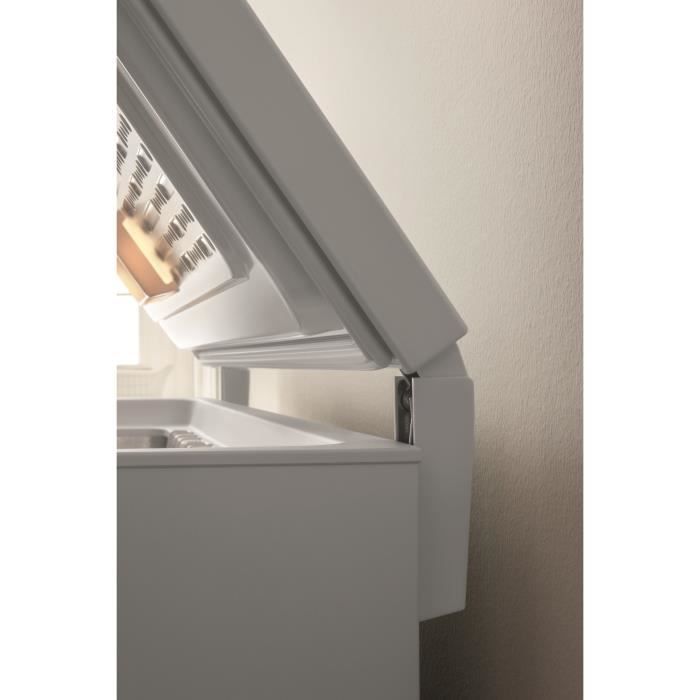 Congélateur coffre - INDESIT OS2A450HFR - 437L - Classe E - L 140,5 cm x H 91,6 cm - blanc