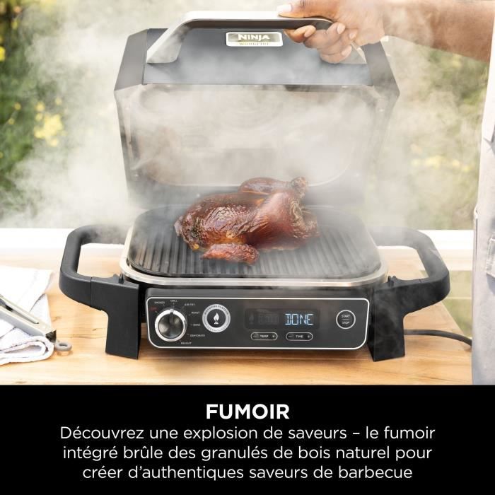 Grille-viande Ninja WOODFIRE - BARBECUE D'EXTERIEUR AVEC FUMOIR ELECTRIQUE