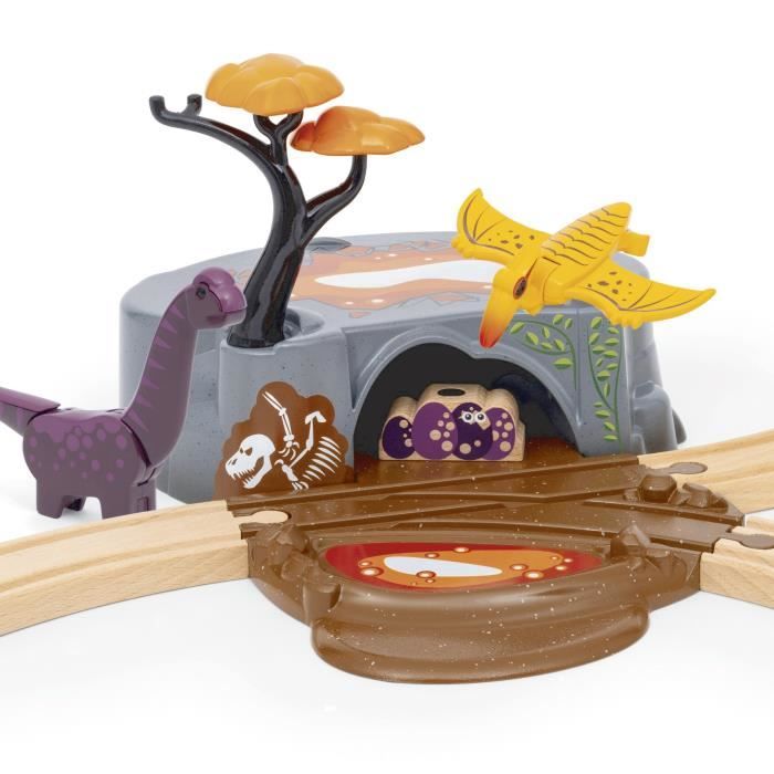 BRIO Circuit Aventure Dinosaure 21 pieces - Action de Jeu sans Pile - Dinosaures Inclus - Circuit de Train en Bois - Brio World