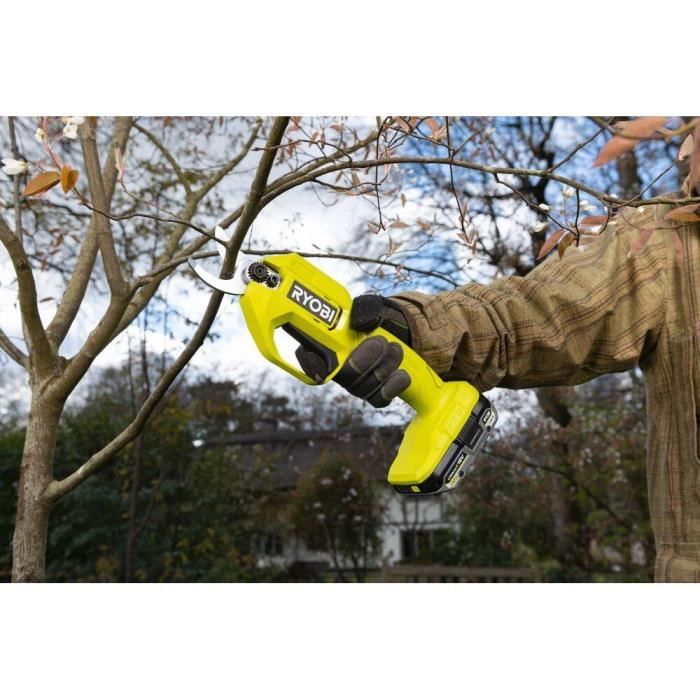 RYOBI - Sécateur 18V ONE+ - lames Bypass chromées en acier SK5 - capacité de coupe 25 mm - sans batterie ni chargeur - RY18SCA-0