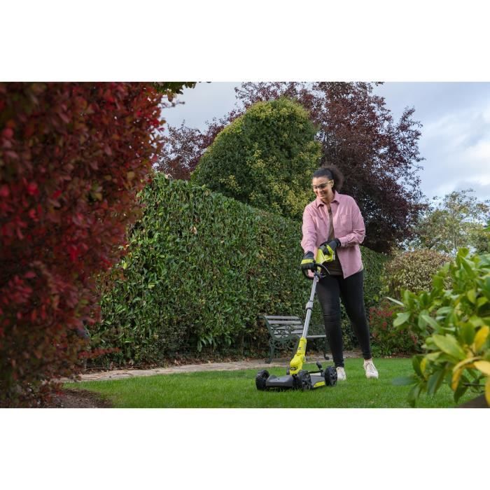 RYOBI - Tondeuse 3-en-1 18V ONE+ - Tondeuse / coupe-bordures / dresse-bord. - coupe 30 cm + batterie 2 Ah & charg. - RY18LMC30A-120