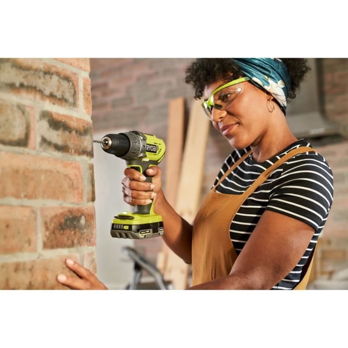 RYOBI - Perceuse a percussion 18V ONE+ - 50 Nm - 500-1800 tr/min + batterie 4,0 Ah, chargeur 2,0 A, sac - R18PD3-140SA