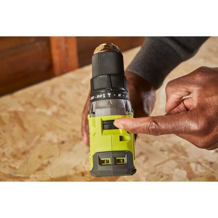 RYOBI - Perceuse-visseuse a percussion BRUSHLESS 18V ONE+ 54 Nm - 2 batteries 4 & 2 Ah, chargeur & sac de transport - RPD18BL1-2C42S