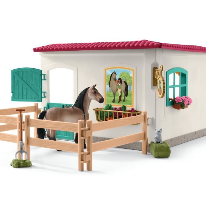 Sellerie du centre équestre, coffret avec 85 éléments inclus dont 1 cheval et 1 personnage, figurines pour enfants des 5 ans -