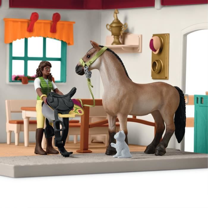 Sellerie du centre équestre, coffret avec 85 éléments inclus dont 1 cheval et 1 personnage, figurines pour enfants des 5 ans -