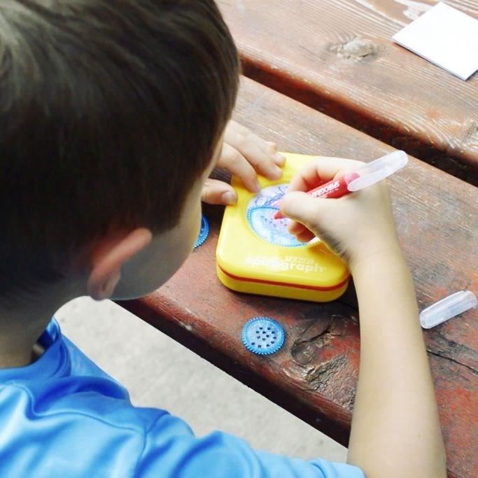 Jeu de dessin - SILVERLIT - Spirograph - Enfant - Rouge, bleu et blanc - 8 ans